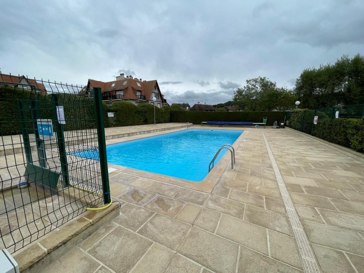 La Vigie Spacieux, Lumineux, Piscine Deauville Bagian luar foto